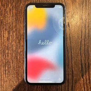 Apple iPhone 11 128 GB in Black for Verizon